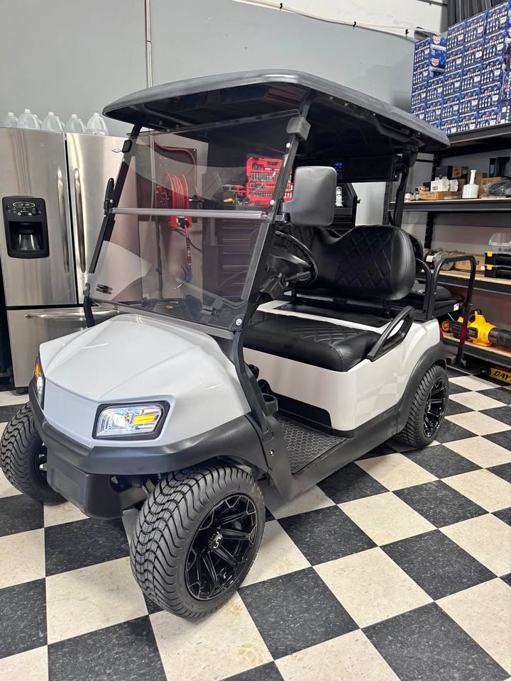 2021 Club Car Tempo Golf Cart trojan batteries